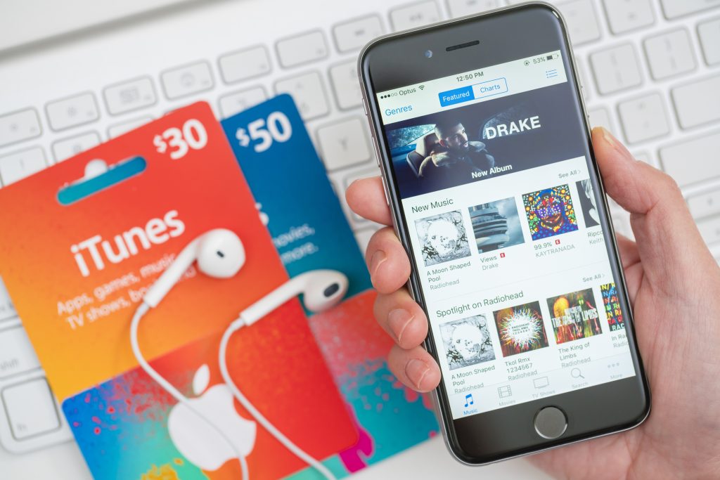 iTunes Quicktime can play multiple file formats on its proprietary software