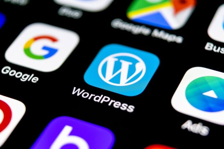 Know whether wordpress or squarespace is the best choice